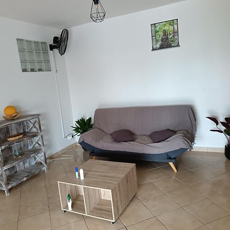 Chez Kelly Et Nicolas, Le Paradis De Sofaia Sainte-Rose Exteriér fotografie