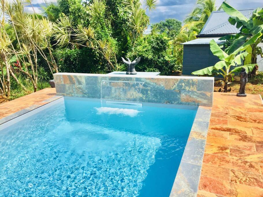Chez Kelly Et Nicolas, Le Paradis De Sofaia Sainte-Rose Exteriér fotografie